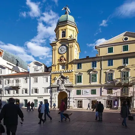 Sunny In Appartement Rijeka